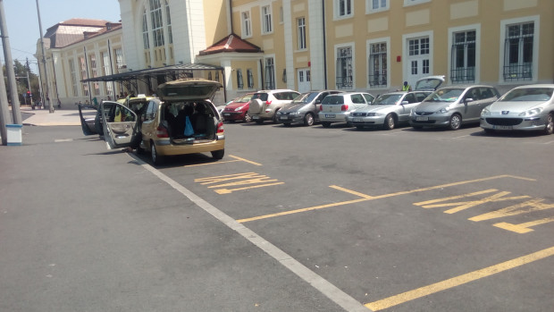 Бургазлийка изригна срещу некачествени таксиметрови услуги в Бургас Жената се