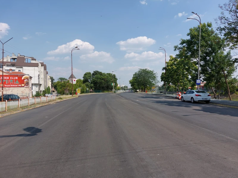 Заради полагане на асфалт спират движението по крайречния в Ямбол