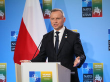 Дуда: Aко Украйна беше приета в НАТО, полските войници трябваше да тръгнат към фронта