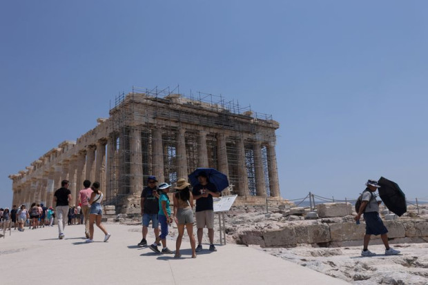 Гръцките власти затварят Акропола заради жегите