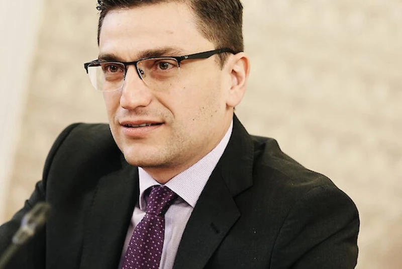 Сабрутев: Ще подкрепя Димитър Радев за гуверньор на БНБ