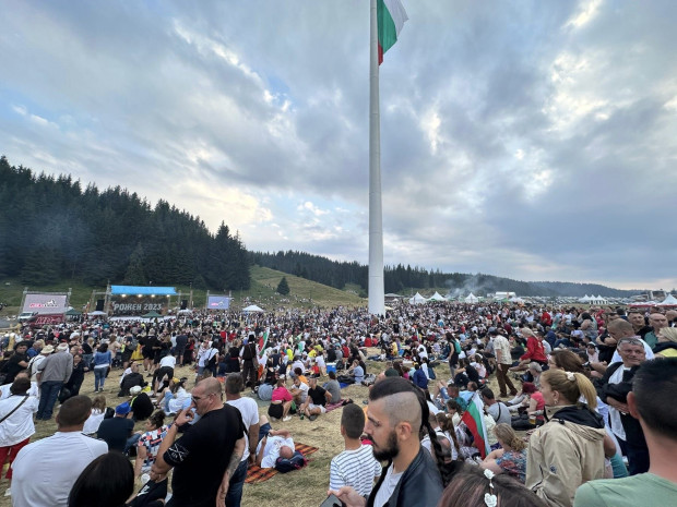В третия ден на събора на Рожен хиляди тръгнаха обратно