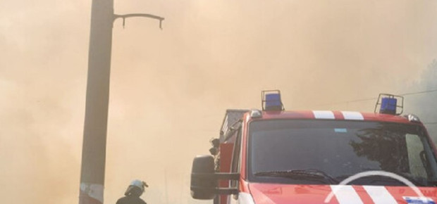 TD Голям пожар гори в Русе Запалили са се сухи треви