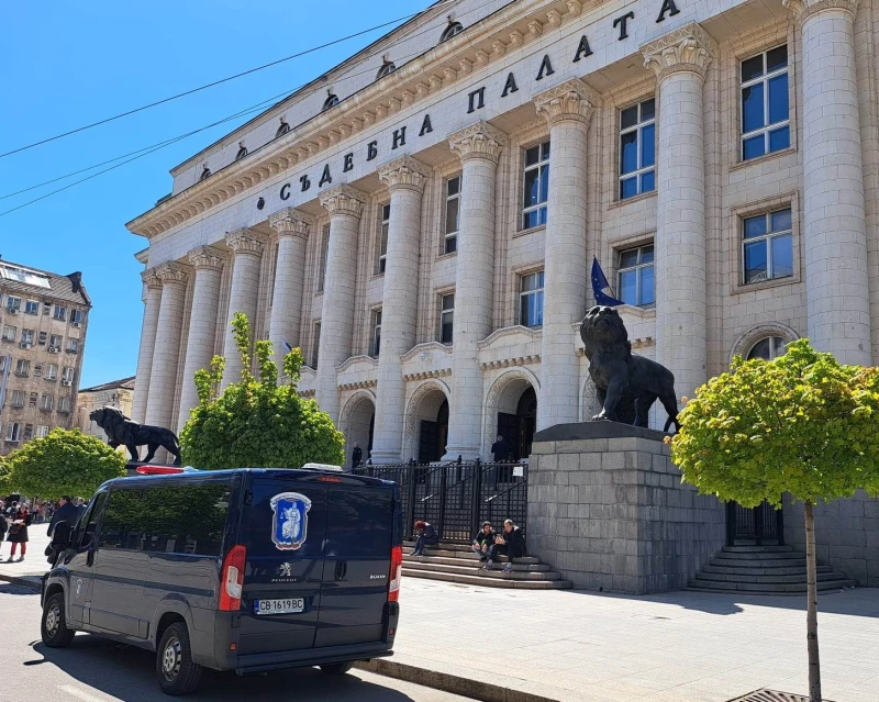 Хванаха още един румънец с нелегални мигранти в София