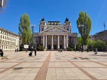 Двама световноизвестни режисьори идват за подготовка на спектакли в Народния театър