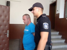 Пловдивчанин, осъждан 9 пъти, пали коли за кеф и критикува съда