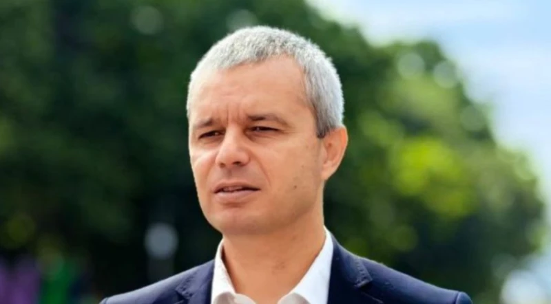 "Миротворец" за лидера на "Възраждане": Руски агент, провокатор
