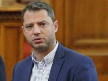 Народният представител от ГЕРБ-СДС Делян Добрев предложи отмяна на дерогацията за руския петрол