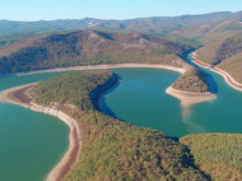 Откриха тялото на по-малкото момиченце, изчезнало във водите на язовир 