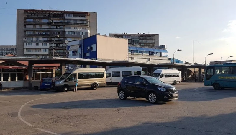 Мъж влязъл в чужд автомобил е задържан от полицията в Русе