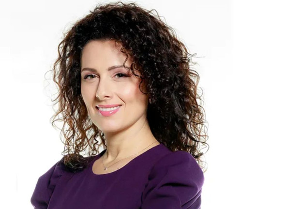Елена Яръмова тръгва по стъпките на талантливите български деца  Спортната журналистка