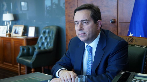 Гръцкият министър Нотис Митаракис, който отговаря за защита на гражданите подаде