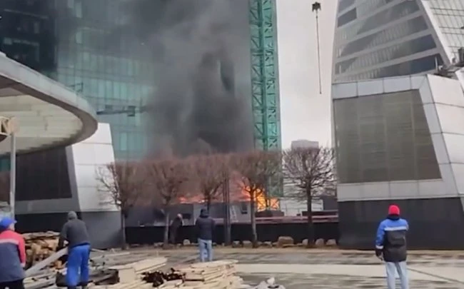 Видео показва момента на атаката с БПЛА над сграда в Москва: Поразени са офисите на три руски министерства