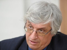 Внезапно почина Иван Нейков