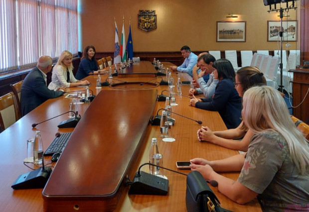 Министър Зарица Динкова проведе работна среща с кметовете на Шабла