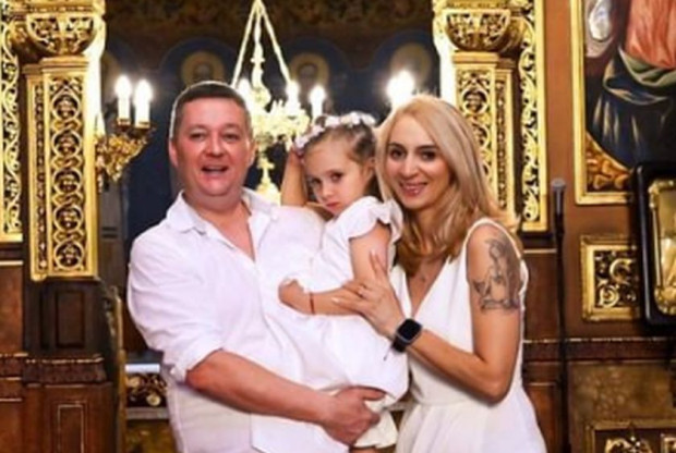 Популярната благоевградска тризначка Любов Станчева се върна от Лондон в