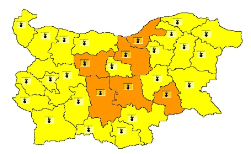 Опасно горещо време в шест области на страната