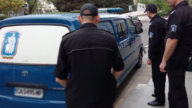</TD
>Районен съд – Бургас остави в ареста Диан Иванов, който