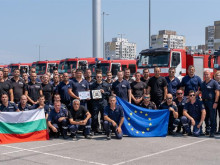 Българските огнеборци, помогнали за гасенето на пожарите в Гърция, се завърнаха у нас