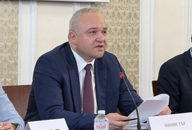 Бившият вътрешен министър Иван Демерджиев атакува с коментар Лена Бориславова