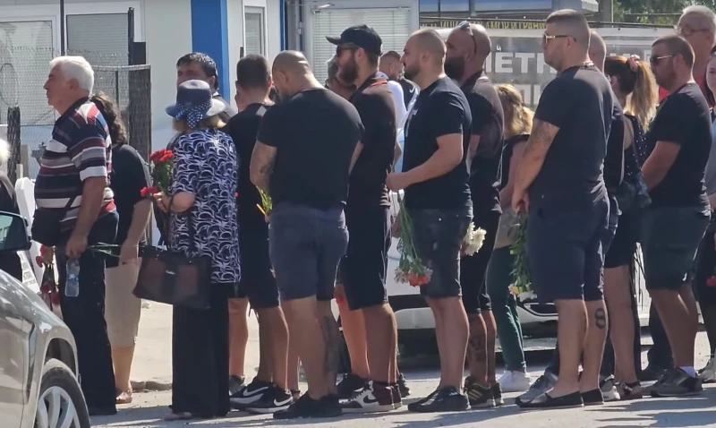 Изпратиха в последния му път Димитър Малинов