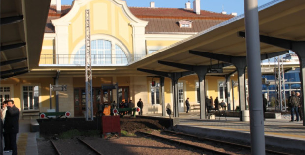 </TD
>Жп линия ще свързва Бургас с летището. От гарата на