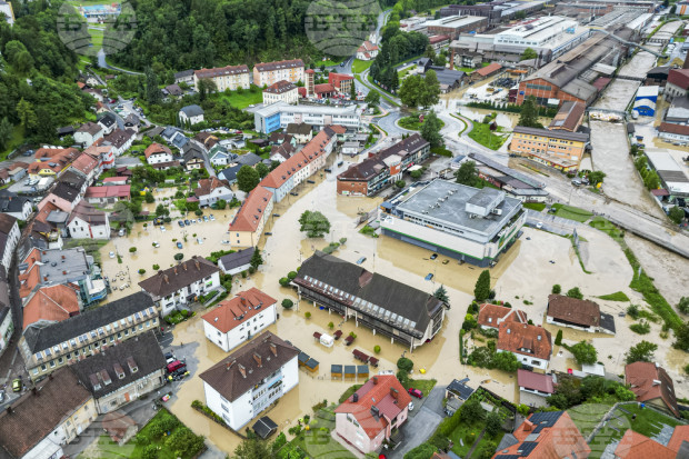 Вследствие на проливни дъждове в Южна Австрия е обявено бедствено