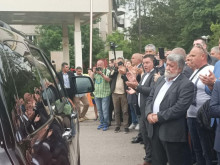 Вежди Рашидов подаде оставки от два поста след грозната жаргонна дума за някои жени