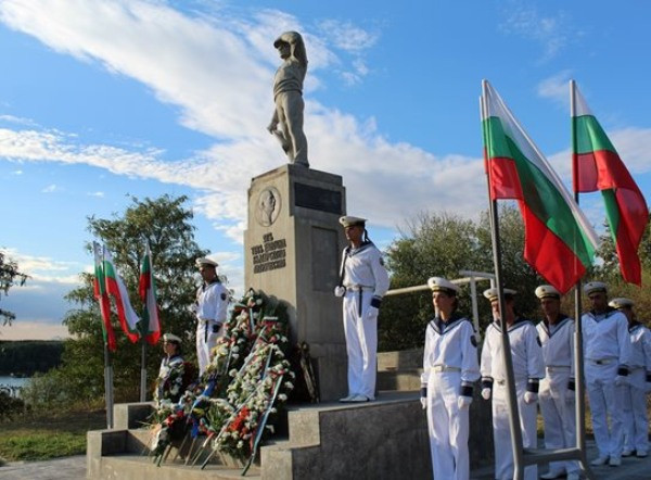 Българските военноморски сили отбелязаха 144 години от създаването си в Русе