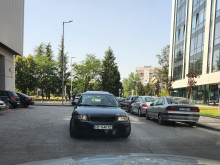 Пловдивчанин с цинични жестове, въпреки че грубо гази закона