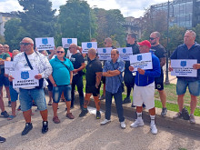 Спортисти излязоха на протест във Варна в защита на олимпийския шампион Ивайло Маринов