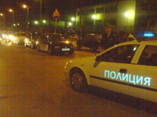 Внесоха искане за задържане под стража на двамата, нападнали полицаи пред дискотека в Стара Загора