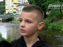 10-годишният Кристиян от Девин: "Пускаме риби, защото някой беше отровил реката"