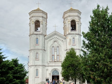 Жителите на пловдивско село се обединиха, за да спасят църквата си
