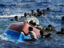 41 мигранти са загинали при потъване на лодка край Лампедуза