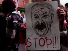 Опозицията срещу Лукашенко излезе на марш във Варшава