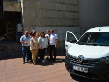 Община Благоевград закупи климатизиран автомобил за нуждите на Домашен социален патронаж
