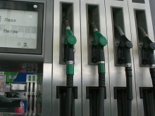 Лукойл намали цената на предлаганите горива