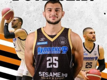 "Играчът на сезона" остава в Академик Пловдив