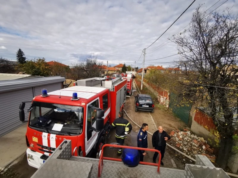 Задържаха двама за умишлен палеж на коли, къща и друго имущество в шуменско село