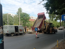 ВиК спря помпена станция "Юг", заради друга авария проби новия асфалт на бул."Копривщица"