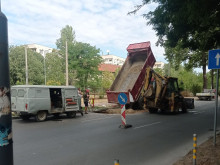 ВиК в Пловдив спря помпена станция "Юг", заради друга авария проби новия асфалт на бул."Копривщица"