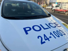 Хванаха 19-годишен без книжка, шофирал в двора на "Пътна полиция" в Шумен
