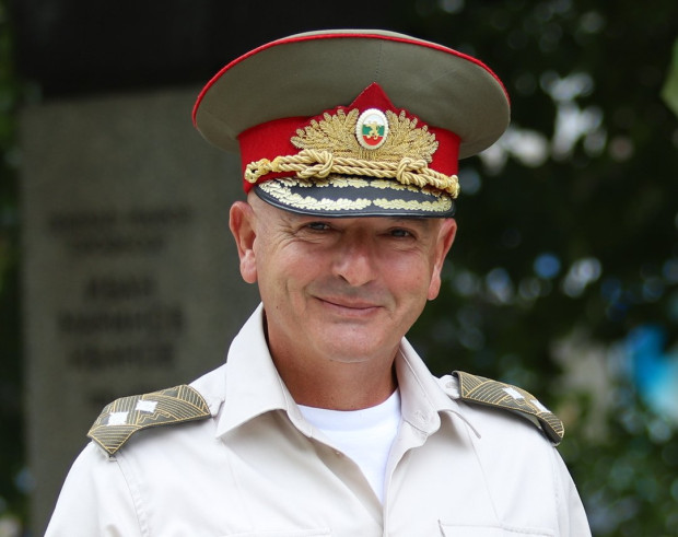 Генерал Мутафчийски: Изключително респектиран съм