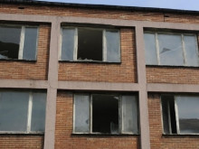 Три деца от пазарджишкия квартал "Изток" се озоваха в педагогическа стая за счупени прозорци