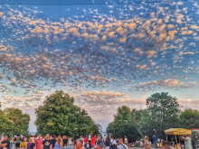 Красива снимка на небето над Варна станата популярна в социалните мрежи