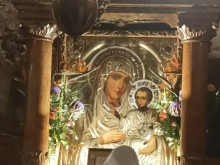 На Успение Богородично: По 47-те стъпала до гробницата на Дева Мария