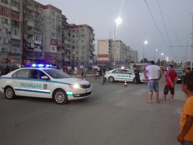 </TD
>На сигнал за междусъседско сбиване в пловдивския квартал Столипиново“ реагирали