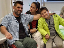 Тежкоболен баща от Пловдив моли за помощ, за да спаси ръцете и краката си от ампутация