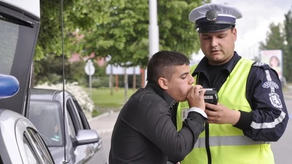 Силно почерпен пловдивчанин опита да избяга от полицията